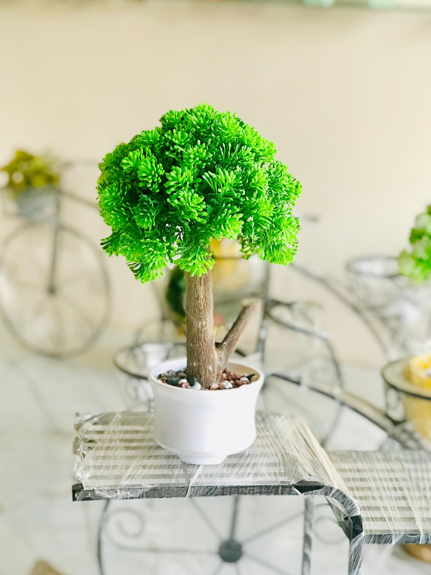 Mini vibrant tree