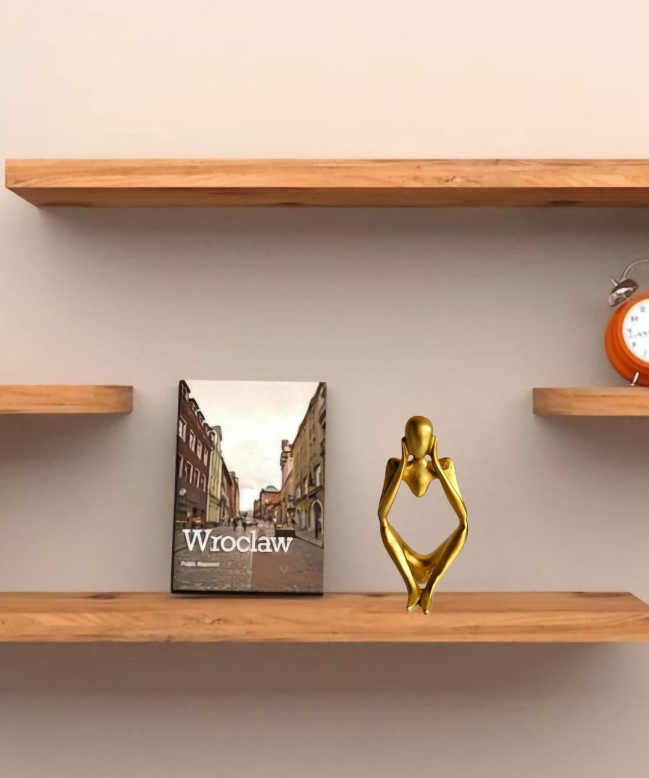 Mini Reading statue